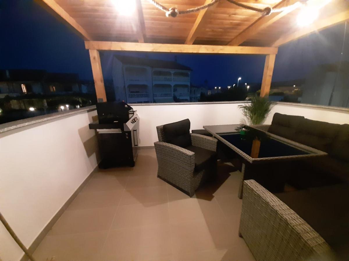 Apartman Mate Lopar Zewnętrze zdjęcie